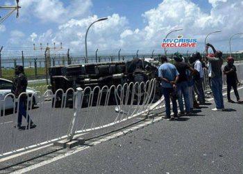 Pickup Overturns on Sinamale’ Bridge Highway After Tire Burst